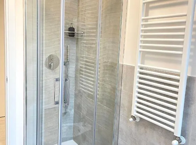 Casa Cavour Brown * Floransa